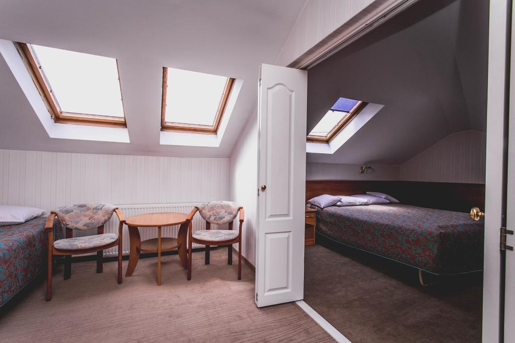 Hotel Twins Варшава Екстериор снимка