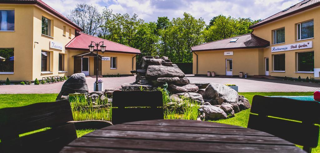 Hotel Twins Варшава Екстериор снимка